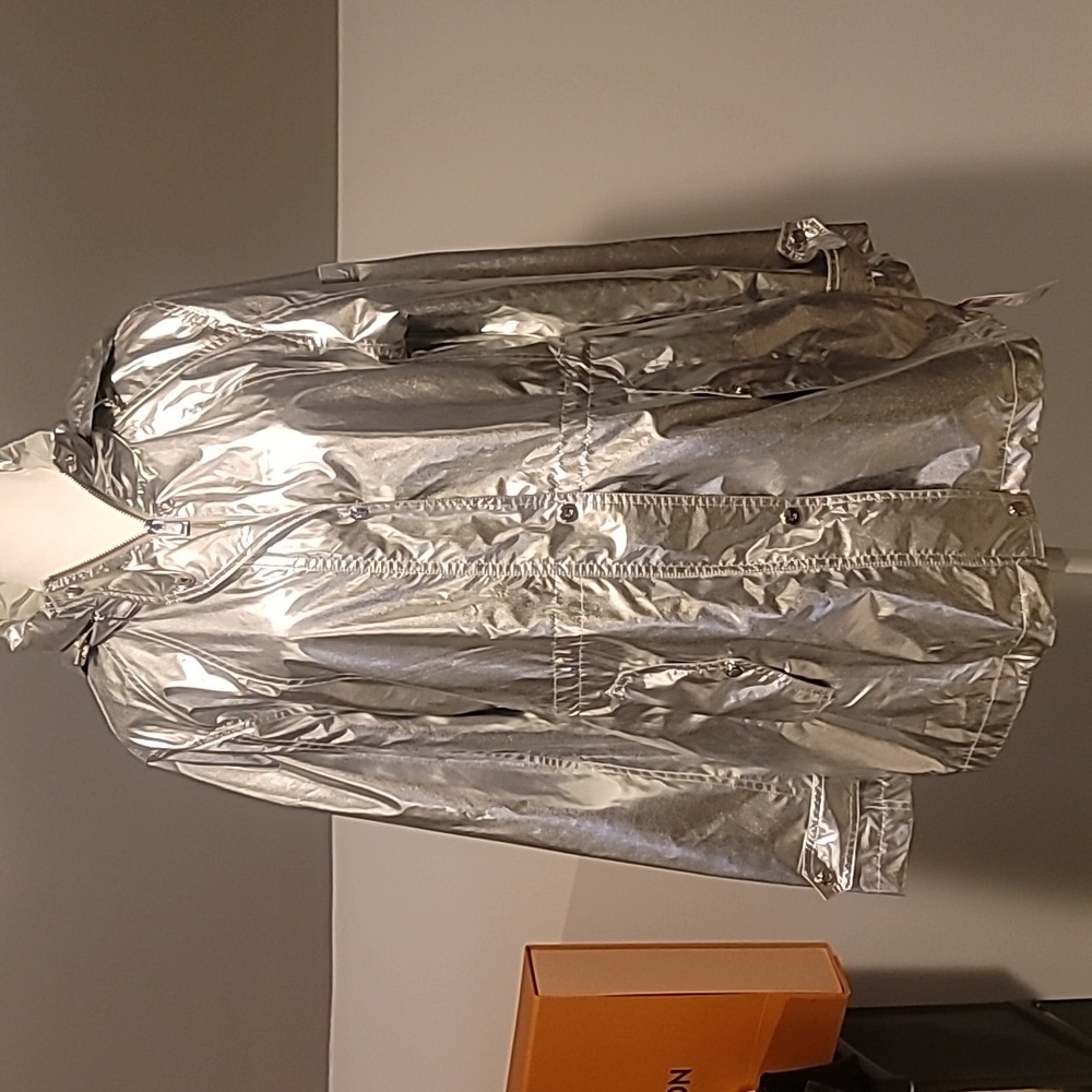 NWT LAUREN RALPH LAUREN SILVER METALLIC RAIN JACKET